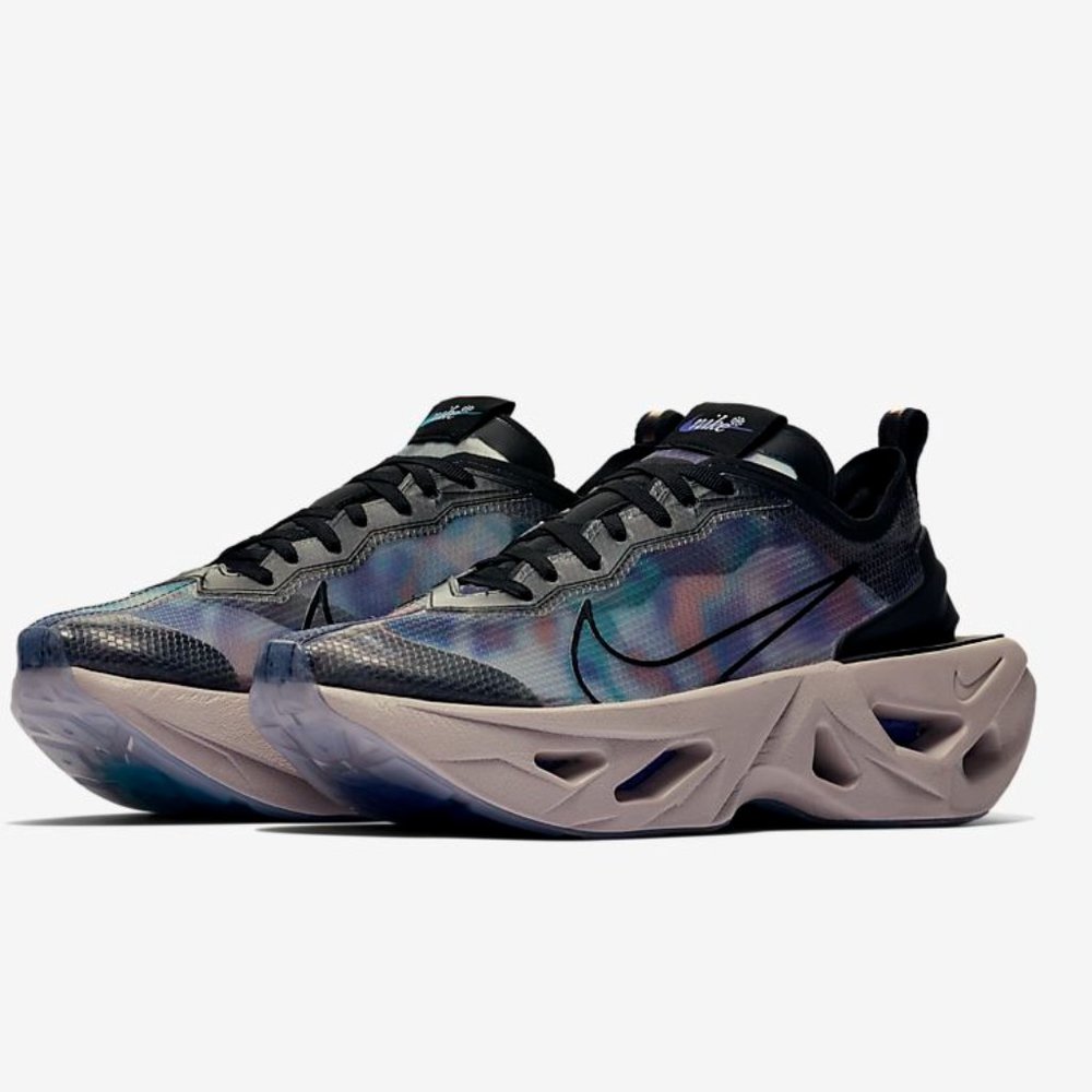 Nike Women's Black Iridescent Sneakers